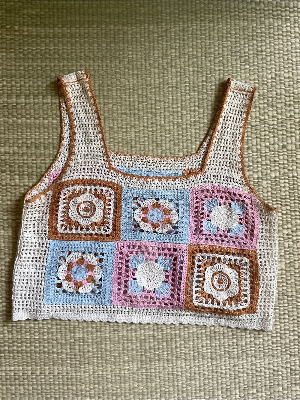Granny square crop top